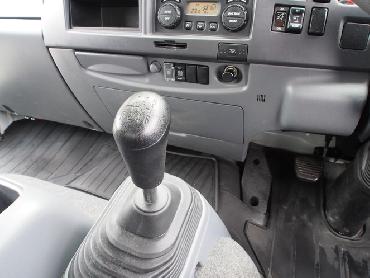 いすゞ フォワード ウイング車 中型 TKG-FRR90S2 年式 H27 [写真28]