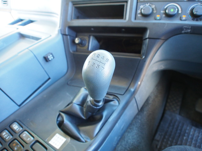 三菱ふそう スーパーグレート ウイング車 大型 KL-FS54JVZ 年式 H17[写真34]