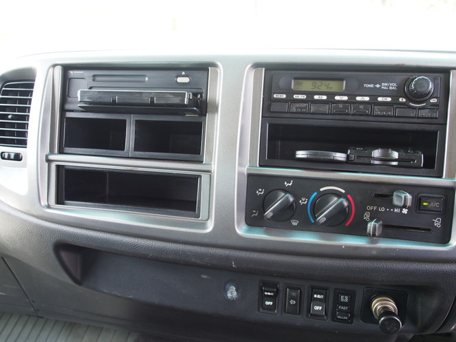 日野 レンジャー ウイング車 中型 BKG-FD7JLYA 年式 H22[写真38]