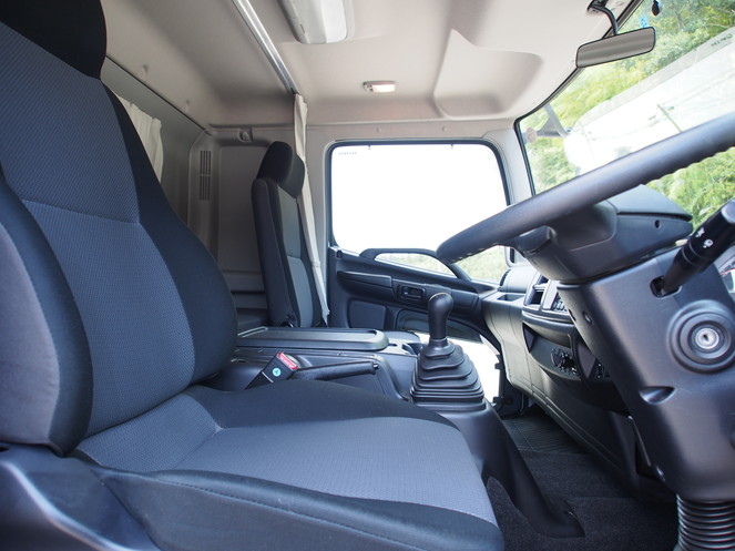 日野 レンジャー ウイング車 中型 TKG-FD9JLAG 年式 H27[写真34]