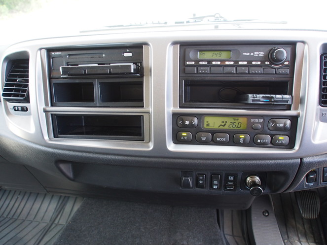 日野 レンジャー ウイング車 中型 TKG-FD9JLAG 年式 H27[写真36]