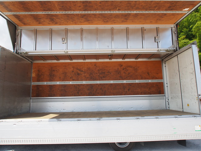 三菱ふそう ファイター ウイング車 中型 PDG-FK61F 年式 H19[写真18]