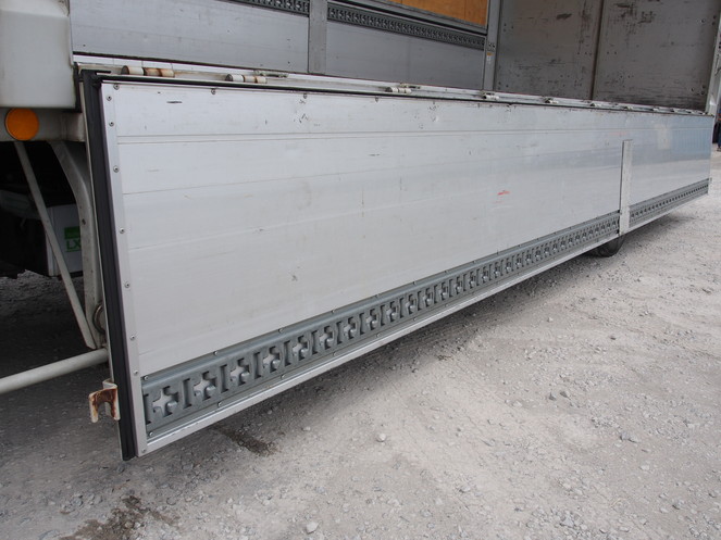 日野 レンジャー ウイング車 中型 BKG-FD7JLYA 年式 H22[写真18]