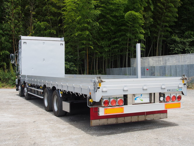 いすゞ ギガ 平ボディ 大型 LKG-CYJ77A 年式 H23[写真04]