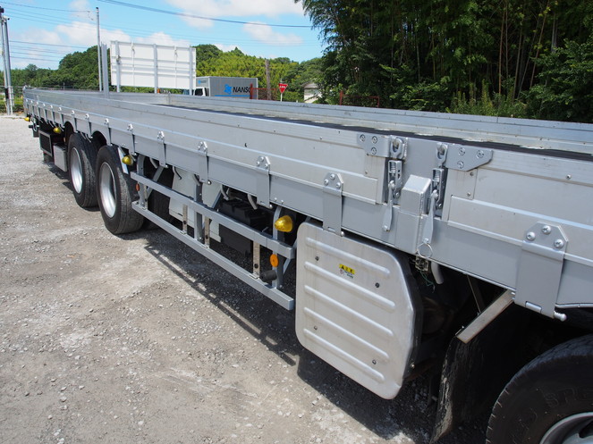 いすゞ ギガ 平ボディ 大型 LKG-CYJ77A 年式 H23[写真12]