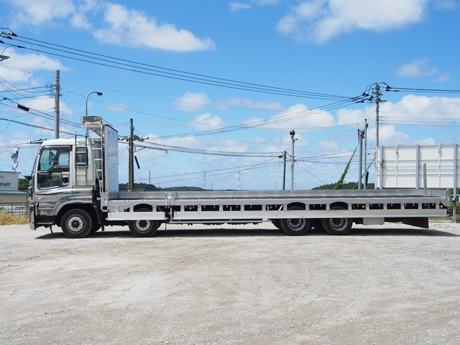 いすゞ ギガ 平ボディ 大型 LKG-CYJ77A 年式 H23[写真11]