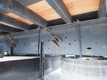 いすゞ ギガ 平ボディ 大型 LKG-CYJ77A 年式 H23 [写真34]