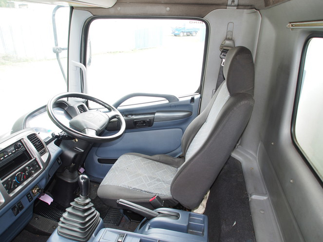 日野 レンジャー 冷凍バン 中型 BDG-FC7JLWA 年式 H18[写真32]