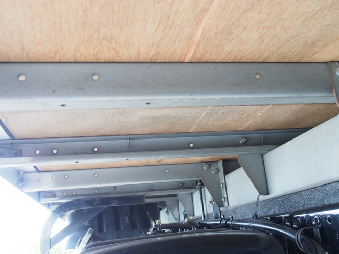 いすゞ エルフ バン車 小型 BKG-NPR85AN 年式 H21[写真34]