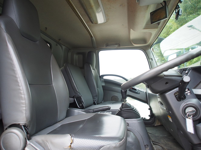 いすゞ フォワード 冷凍バン 中型 PKG-FRR90S2 年式 H20[写真26]