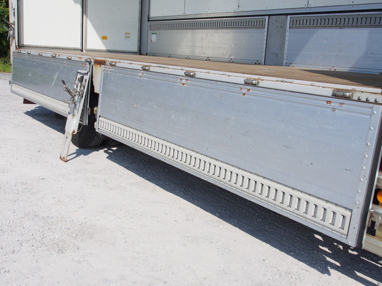 いすゞ フォワード 冷凍ウイング 中増t SKG-FSR34T2 年式 H23[写真15]