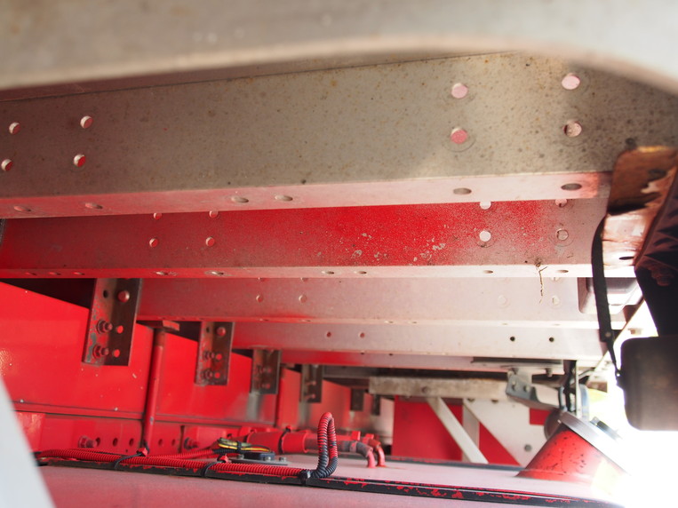 いすゞ フォワード 冷凍ウイング 中増t SKG-FSR34T2 年式 H23[写真40]