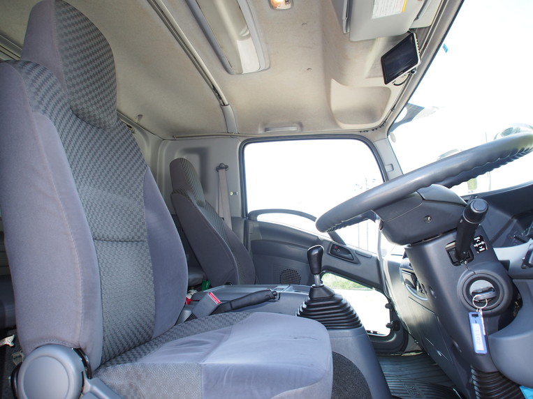 いすゞ フォワード 冷凍ウイング 中増t SKG-FSR34T2 年式 H23[写真30]