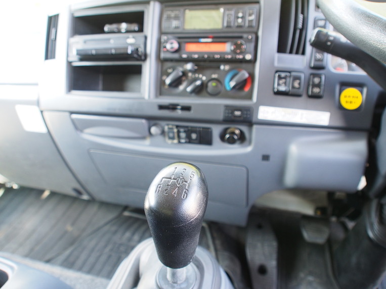 いすゞ フォワード 冷凍ウイング 中増t SKG-FSR34T2 年式 H23[写真31]