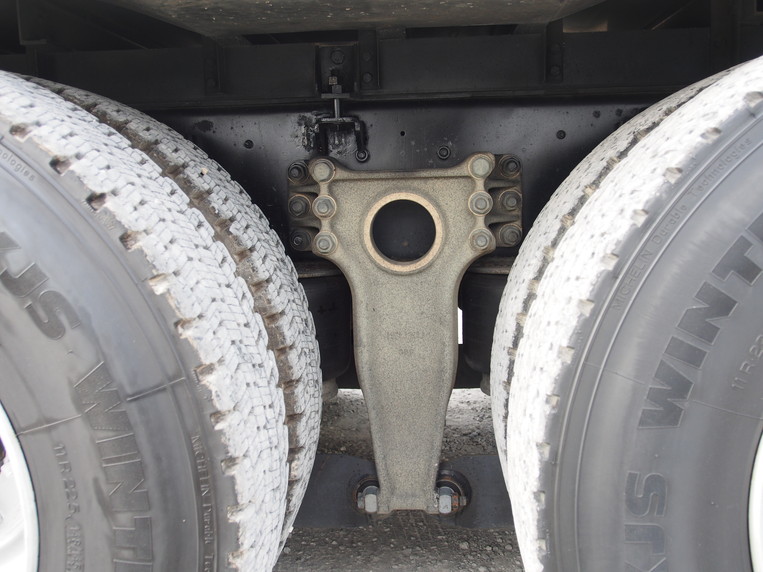 いすゞ ギガ 冷凍バン 大型 PJ-CYL51V5 年式 H16[写真33]