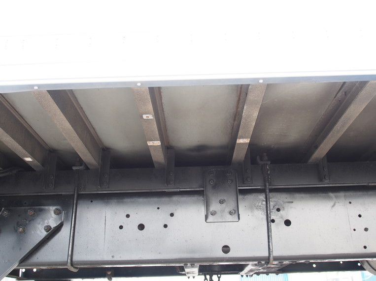 いすゞ ギガ 冷凍バン 大型 PJ-CYL51V5 年式 H16[写真37]