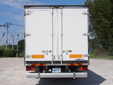 いすゞ フォワード 冷凍バン 中型 PKG-FRR90S2 年式 H20 [写真06]