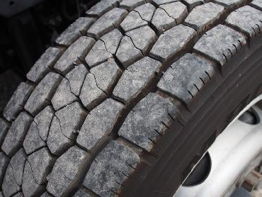 いすゞ フォワード ウイング車 中増t LKG-FTR34T2 年式 H24[写真38]