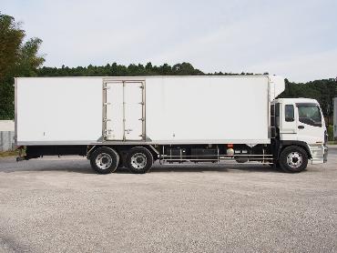 いすゞ ギガ 冷凍バン 大型 PJ-CYL51V5 年式 H16 [写真08]