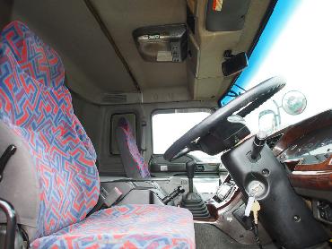 いすゞ ギガ ウイング車 大型 PJ-CYJ51W6 年式 H18 [写真10]