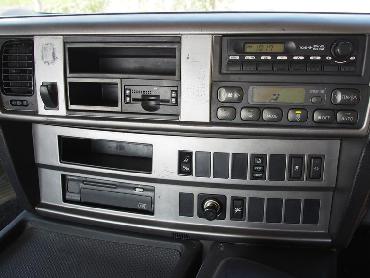 日野 グランドプロフィア トラクタ 大型 LKG-SH1EDAG 年式 H23[写真25]