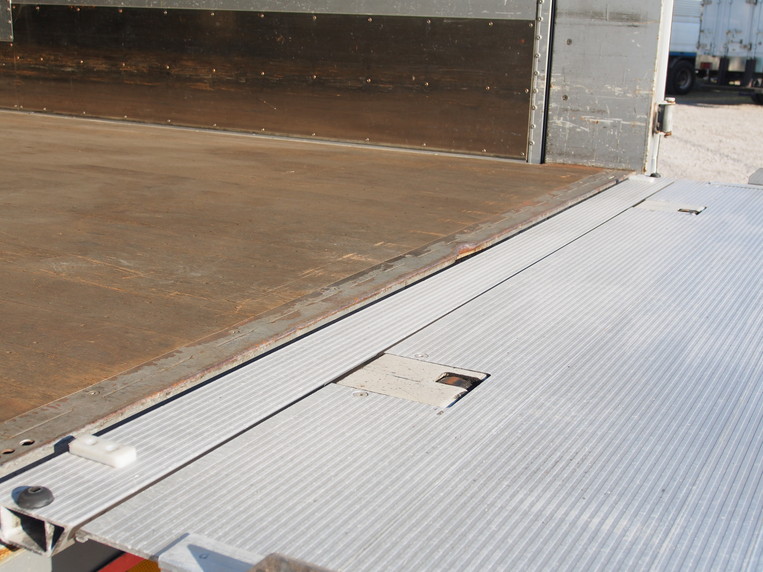 三菱ふそう スーパーグレート ウイング車 大型 BDG-FS54JZ 年式 H20[写真23]