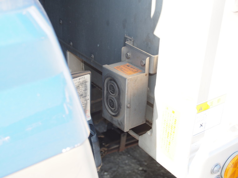 三菱ふそう スーパーグレート ウイング車 大型 BDG-FS54JZ 年式 H20[写真20]