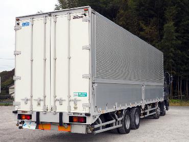 いすゞ ギガ ウイング車 大型 PJ-CYJ51W6 年式 H18[写真07]