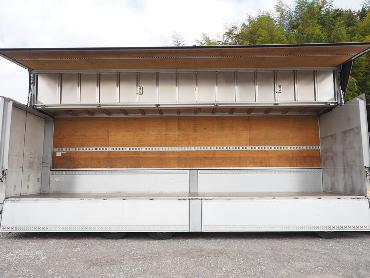 いすゞ ギガ ウイング車 大型 PDG-CYJ77W8 年式 H21[写真19]
