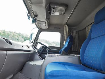 いすゞ ギガ ウイング車 大型 PDG-CYJ77W8 年式 H21[写真34]