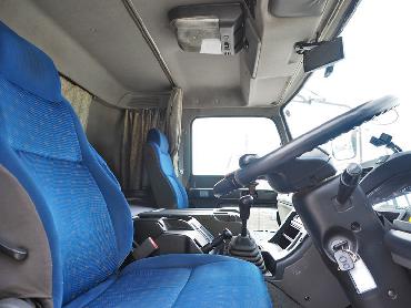 いすゞ ギガ ウイング車 大型 PDG-CYJ77W8 年式 H21[写真29]