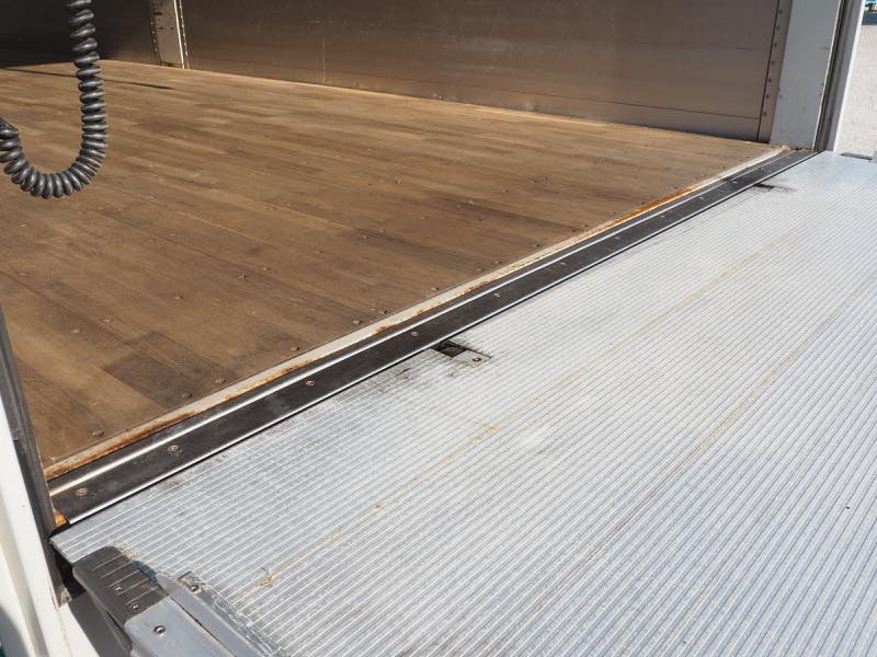 三菱ふそう ファイター ウイング車 中型 PDG-FK61F 年式 H21[写真24]