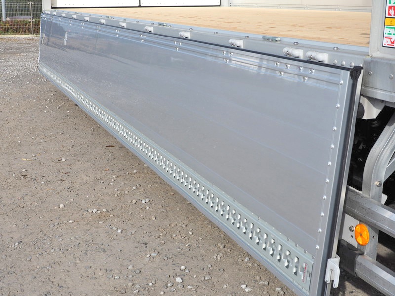 いすゞ フォワード ウイング車 中型 TKG-FRR90S2 年式 H28[写真23]