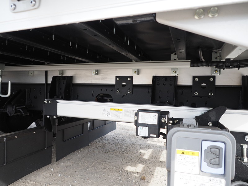 いすゞ フォワード ウイング車 中型 TKG-FRR90S2 年式 H28[写真45]