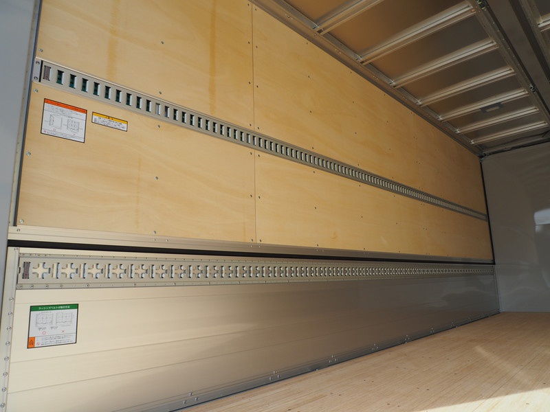 いすゞ フォワード ウイング車 中型 TKG-FRR90S2 年式 H28[写真37]