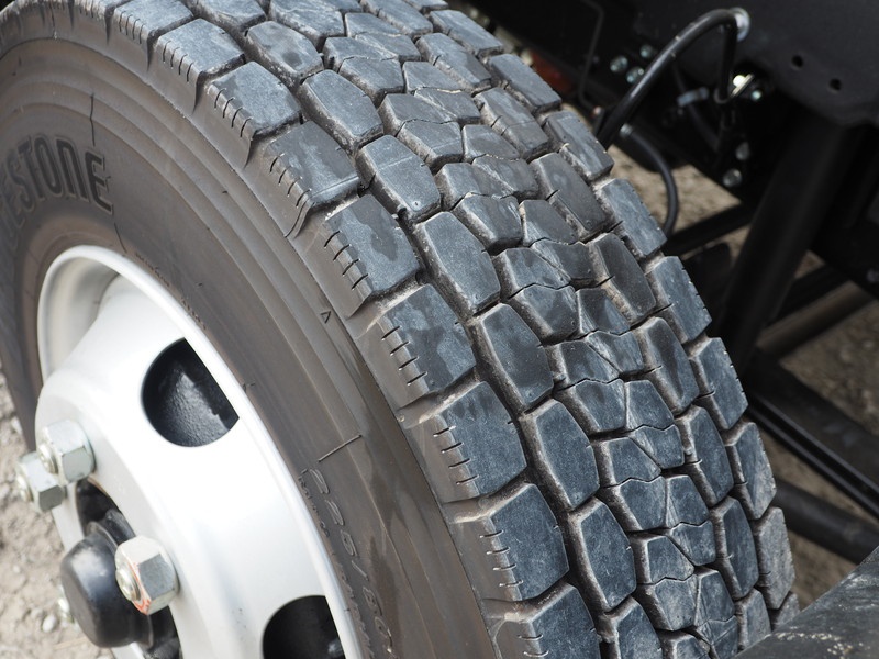 いすゞ フォワード ウイング車 中型 TKG-FRR90S2 年式 H28[写真49]