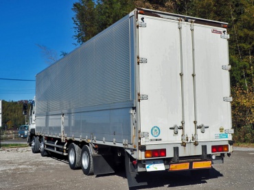 いすゞ ギガ ウイング車 大型 PJ-CYJ77W6 年式 H19[写真05]