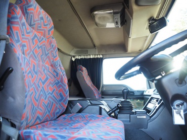 いすゞ ギガ ウイング車 大型 PJ-CYJ77W6 年式 H18[写真21]