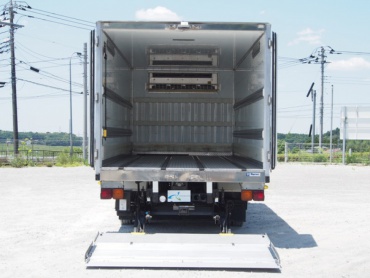 いすゞ フォワード 冷凍バン 中型 PKG-FRR90S2 年式 H22 [写真13]