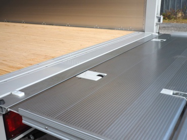 いすゞ フォワード ウイング車 中型 TKG-FRR90S2 年式 H28 [写真20]