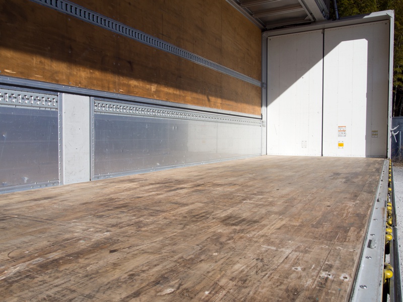 いすゞ ギガ ウイング車 大型 QKG-CYJ77A 年式 H25[写真20]