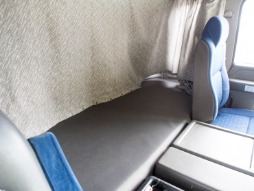 いすゞ ギガ ウイング車 大型 QKG-CYJ77A 年式 H25 [写真40]