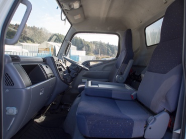 三菱ふそう キャンター バン車 小型 PA-FE78DEV 年式 H18 [写真28]