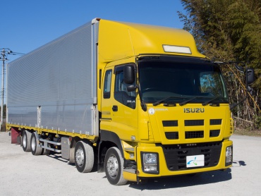 いすゞ ギガ ウイング車 大型 QKG-CYJ77A 年式 H25 [写真01]