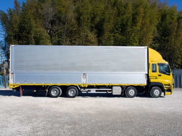 いすゞ ギガ ウイング車 大型 QKG-CYJ77A 年式 H25 [写真08]