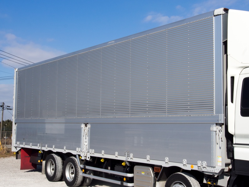 いすゞ ギガ ウイング車 大型 LKG-CYJ77A 年式 H23[写真09]