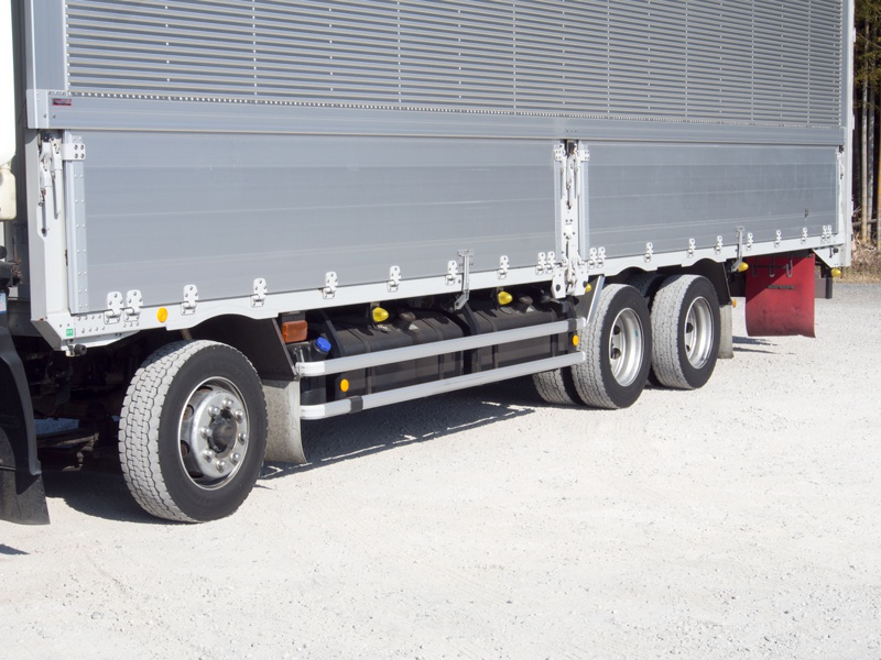 いすゞ ギガ ウイング車 大型 LKG-CYJ77A 年式 H23[写真15]