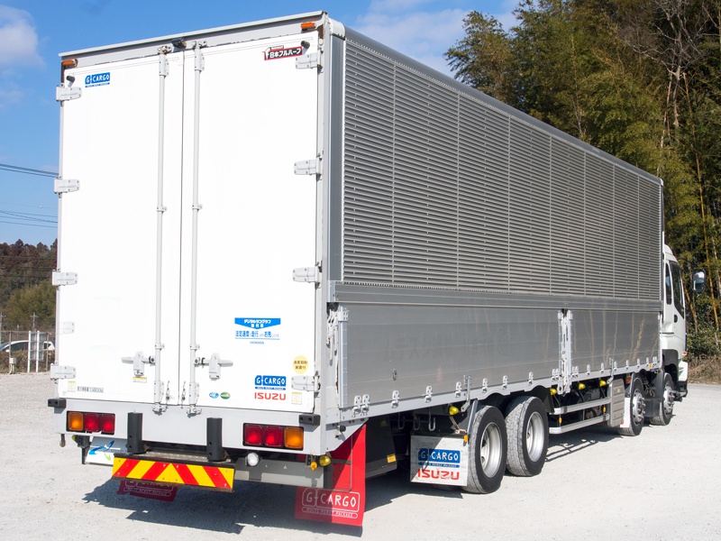 いすゞ ギガ ウイング車 大型 LKG-CYJ77A 年式 H23[写真07]