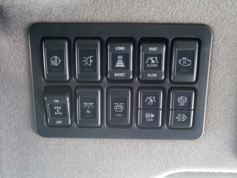 いすゞ ギガ ウイング車 大型 LKG-CYJ77A 年式 H23[写真39]