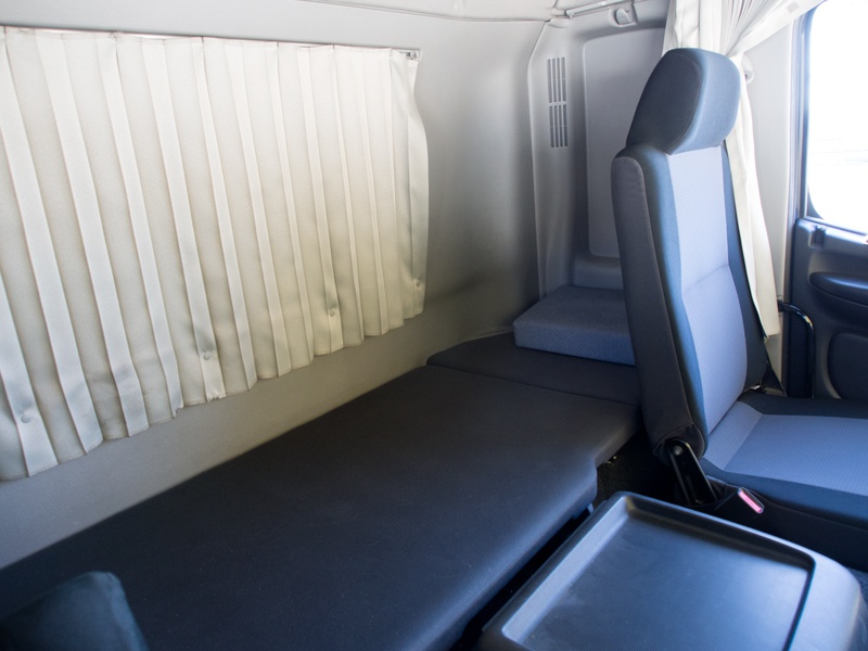 日野 グランドプロフィア ウイング車 大型 QKG-FR1EXBG 年式 H24[写真28]